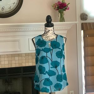 2/$10 CAbi sleeveless blouse